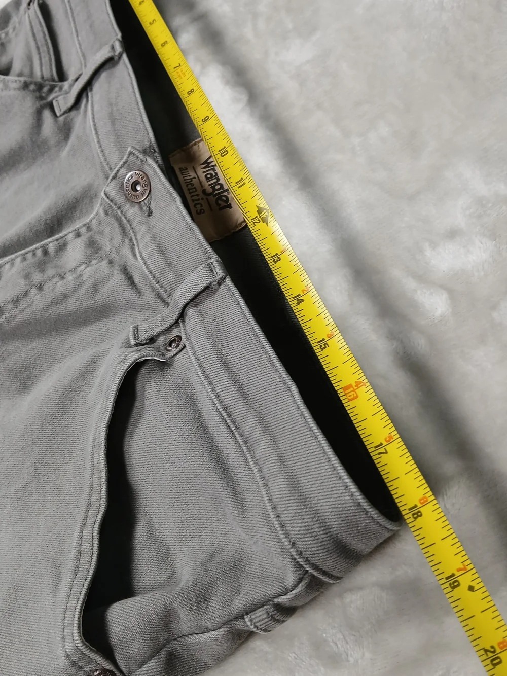 Wrangler Jeans 36x28 Men's Tagged 36x30 Relaxed Fit Gray Denim